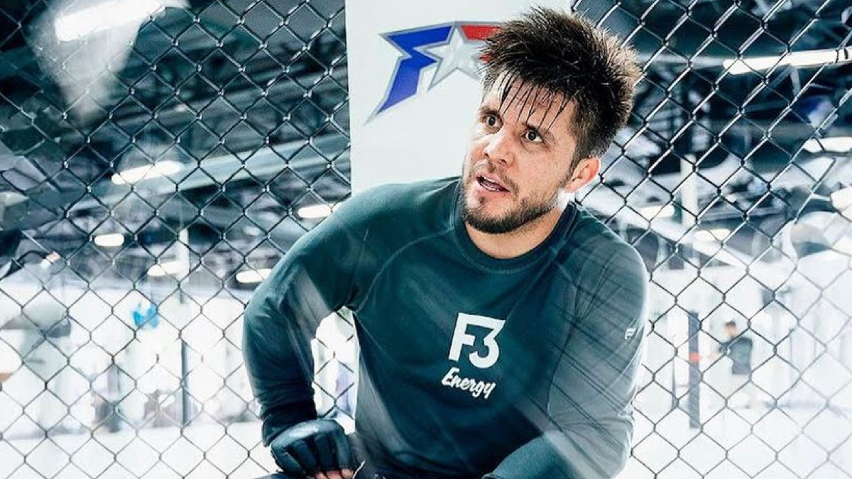 Henry Cejudo Contemplates Retirement If He Doesn T Beat Merab