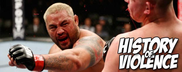 Video proof that Mark Hunt will own you at Street Fighter II: Hyper Fighting