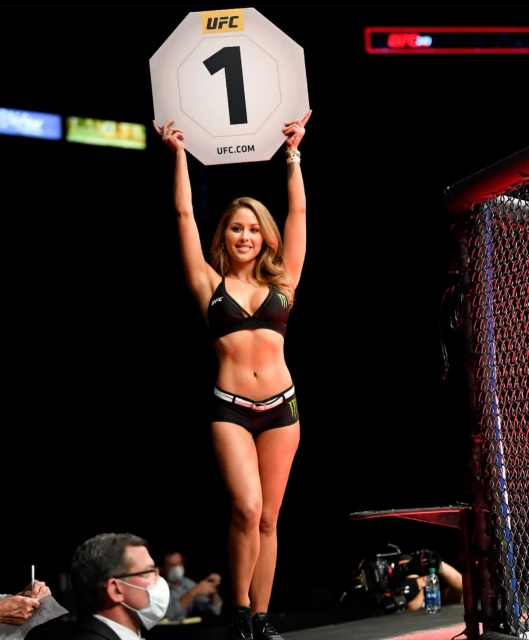 Girl ring ufc brooklyn UFC 246