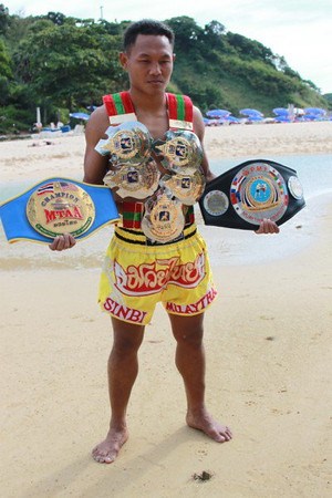 Saenchai, the Man of Many Belts