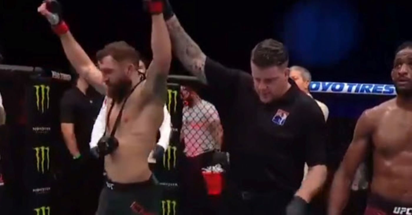 UFC Fight Island 8 Results: Michael Chiesa Dominates Neil Magny, Calls Out Colby Covington (Highlights)