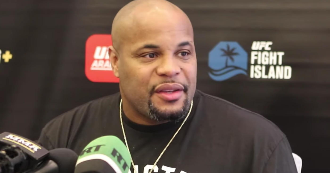 Daniel Cormier: Dustin Poirier Needs To Have ‘Poker Face’ For Conor McGregor Shots