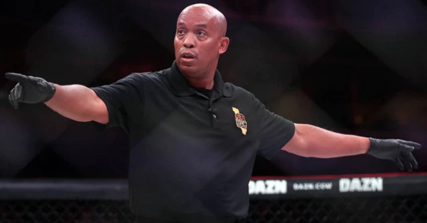 Referee Mark Smith Agrees With Herb Dean’s Decision To Let Holloway vs Kattar Continue