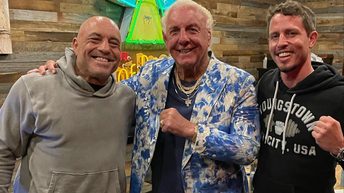 Joe Rogan Asks Ric Flair If He's 'Scared' Of Ariel Helwani After ...