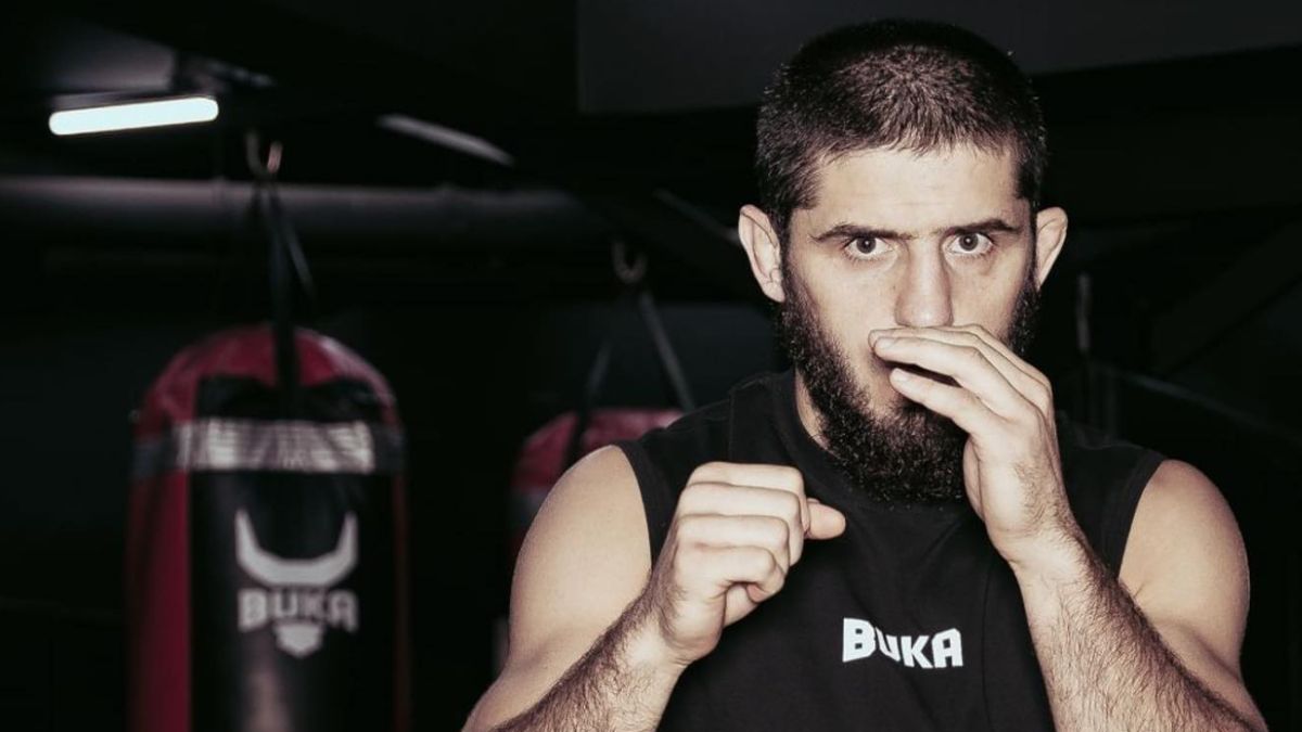 Islam Makhachev Eyes ThreeFight Campaign in 2024 Combat Post