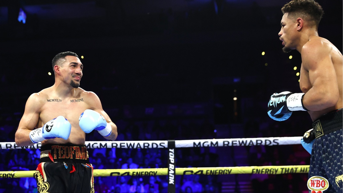 Teofimo Lopez Edges Out Controversial Decision Against Jamaine Ortiz