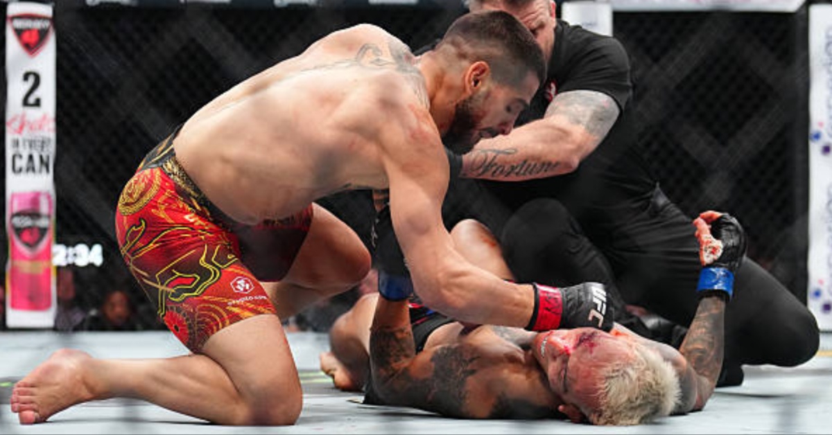 Ilia Topuria Kos Charles Oliveira Ufc 317 Results Highlights
