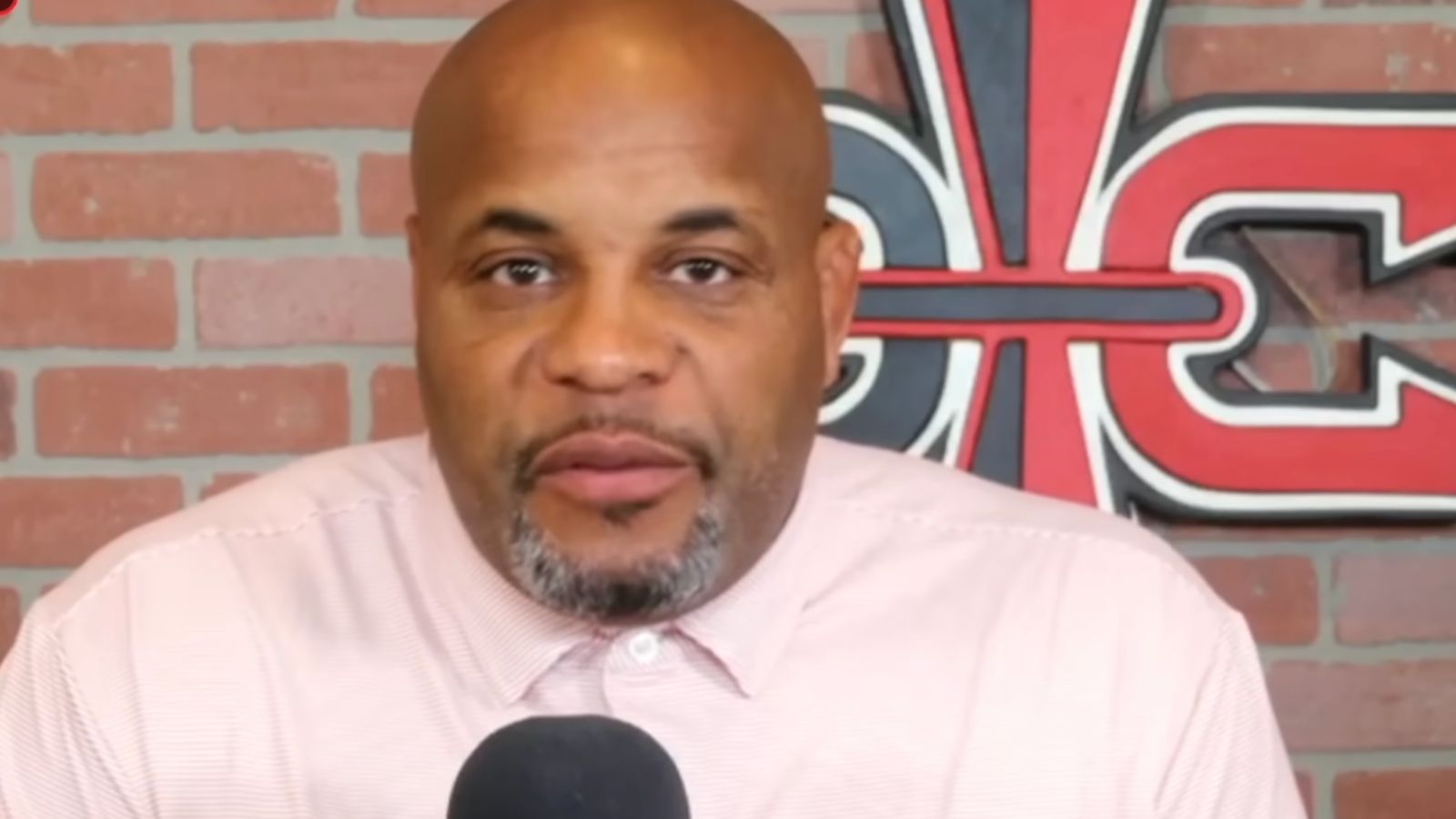 Daniel Cormier Says Magomed Ankalaev Wouldn’t Have Won ‘Even at 120 Percent’ After Alex Pereira’s Explosive UFC 320 Finish