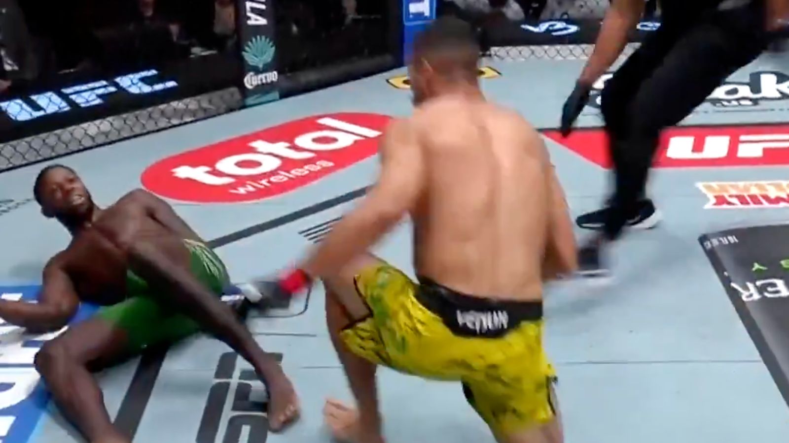 Gabriel Bonfim Vs Randy Brown