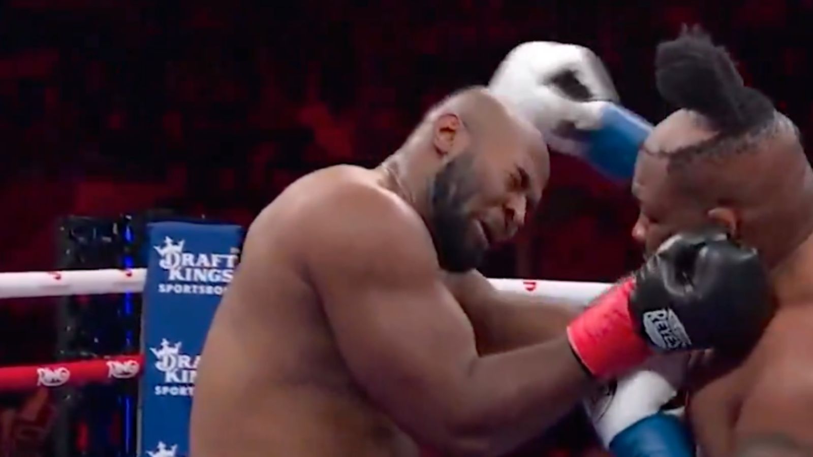 Jarrell Miller Loses Wig Mid-Fight But Still Beats Kingsley Ibeh in Split Decision - Highlights