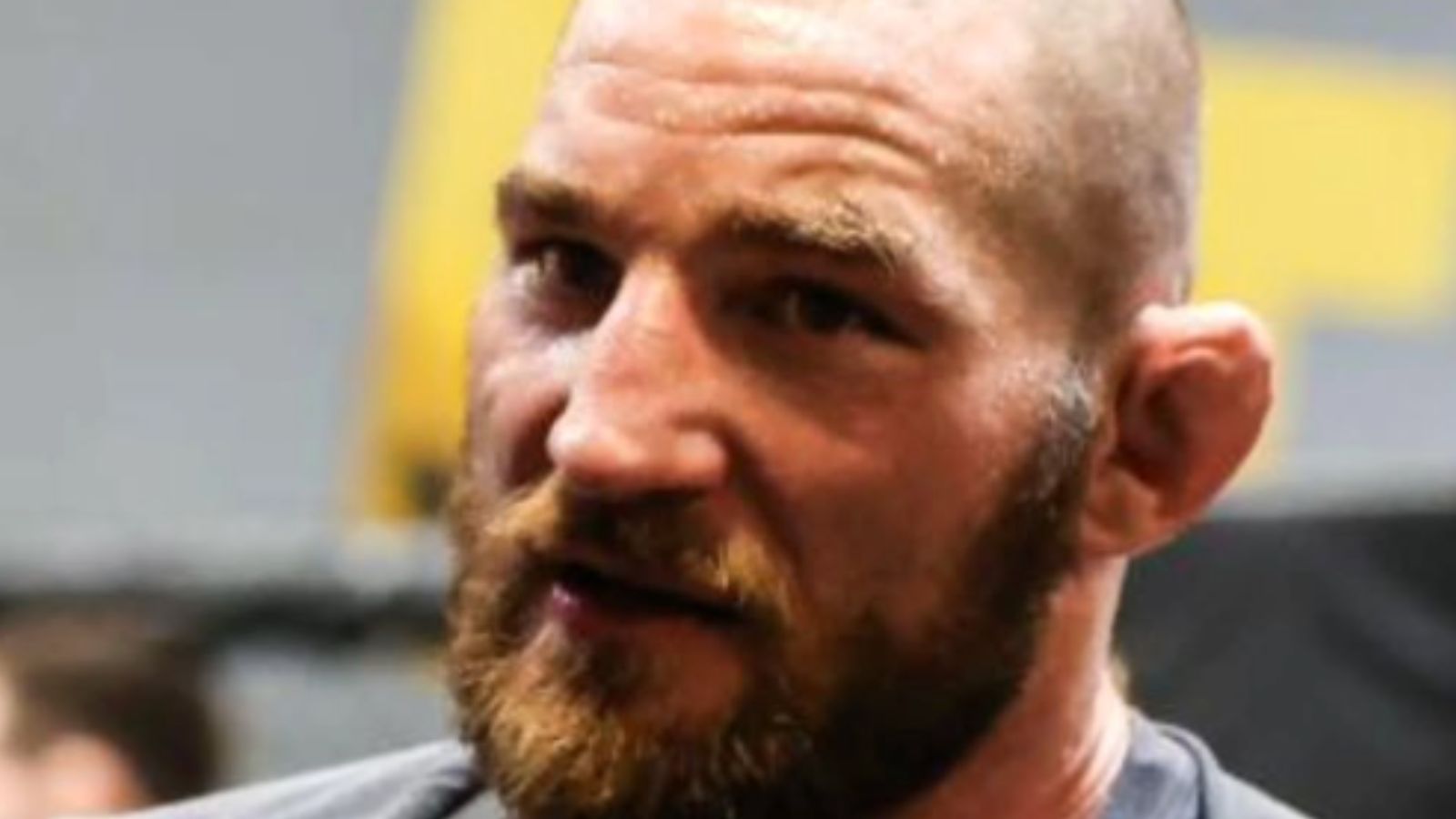 Dricus Du Plessis Calls UFC Houston Main Event a Close Fight, Slightly Favors Sean Strickland