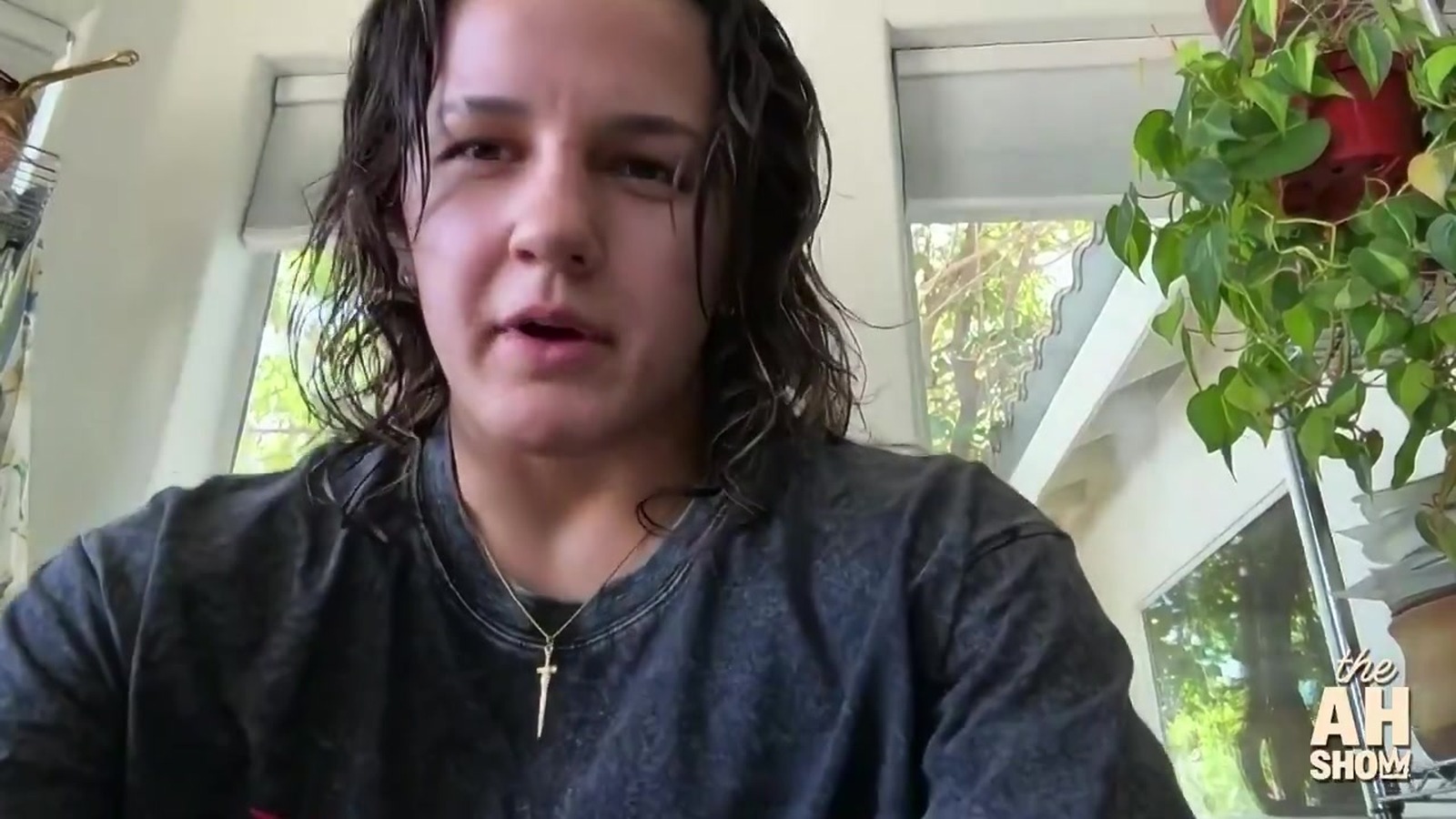 Bella Mir Says Frank Mir Sometimes Needs A Cane Following Neck, Back, Hip, Knee Surgeries