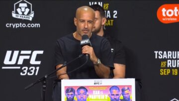 Jon Anik speaking at the UFC 331 press conference about Ilia Topuria's remarks on Justin Gaethje's gloves