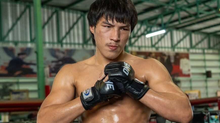Yod-IQ Or Pimolsri trains before his ONE title fight with Rambolek Chor Ajalaboon
