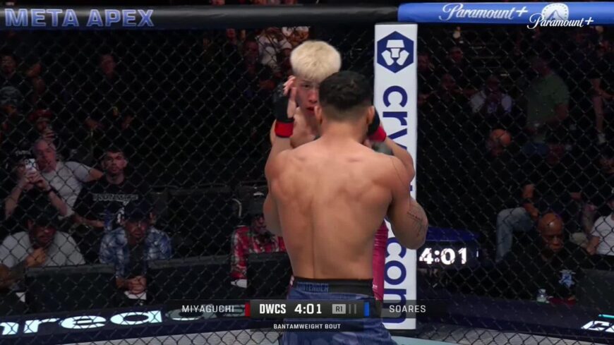 Mateus Soares fighting Ryuho Miyaguchi at DWCS Week 9